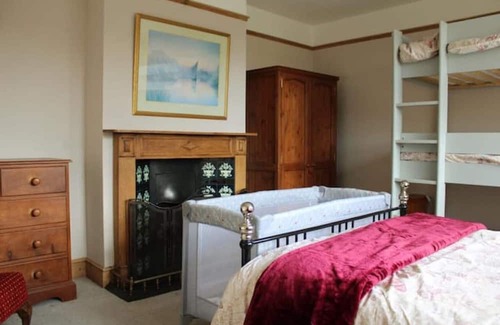 Repps with Bastwick House | Spacious Dog Friendly Family Home on Norfolk Coast
