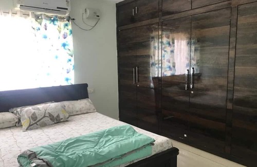 Gachibowli House | Centrally-located place , AIG Hospital, Restaurants , Shopping place, Cinemas