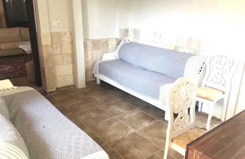 Side Apartment | Beautiful 3 bed Holiday Home In Resort Centre