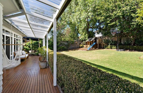 Essendon North House | Essendon Gem Bungalow 4BR