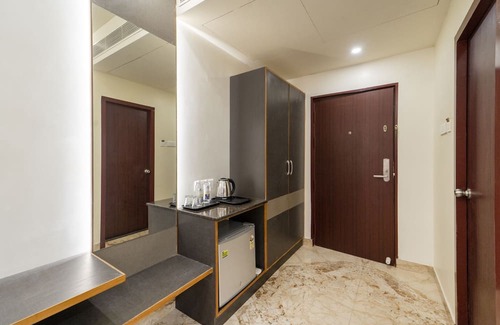 Kelambakkam Hotel | Super OYO Palette - Coastal Grand Hotels