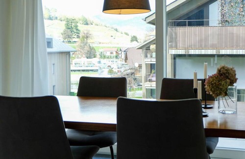 Spiez Apartment | Nice apartment for 4 guests with WIFI, TV, balcony and parking