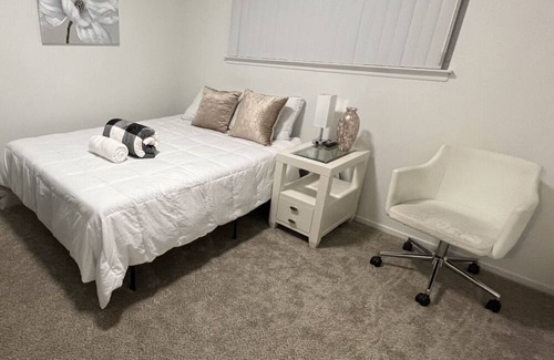 Stockton House | Lovely Charming Space