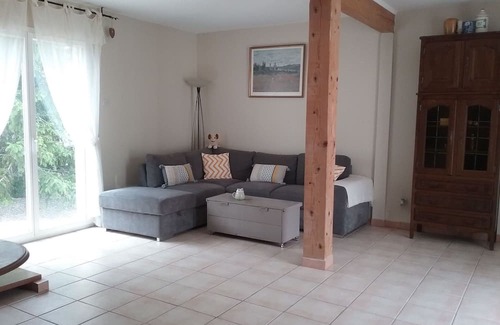 Argeliers House | Stunning private villa for 8 people with A/C, WIFI, private pool, TV, patio and parking