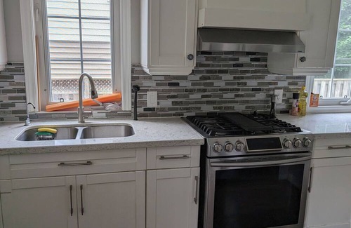 Barrie House | PRIVATE CASTLE in barrie Ontario canada THE second home 3 bedroom