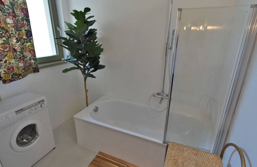 Traona Apartment | Lovely apartment for 4 guests with WIFI, A/C, TV, terrace, pets allowed and parking