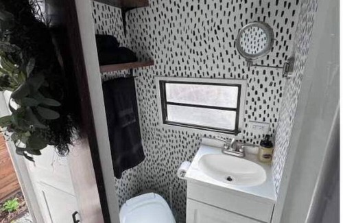 Waxahachie House | Hachie Retreat