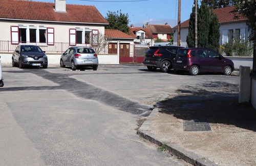 Saint-Cyr-l'Ecole Bed & Breakfast | Chambre D'hôte Idéal Pour Profiter des JO à Paris Versailles St Quentin