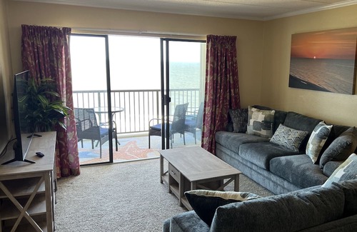 Ocean City Condo | 10th Floor Oceanfront Condo 2br 2bth 2 Queen, 1 King, 1 Full, 1 Twin with POOL!