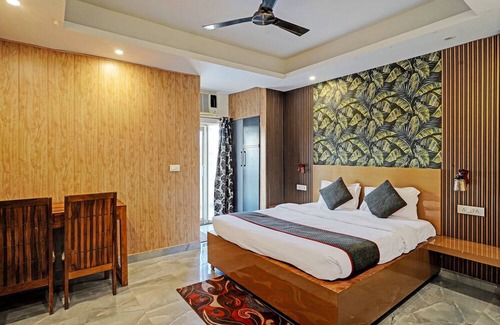 Knowledge Park III Hotel | Townhouse Heart Beat Knowledge Park 3
