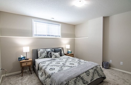 Red Deer House | Rocky Mountain House