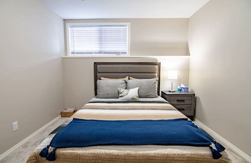 Red Deer House | Rocky Mountain House