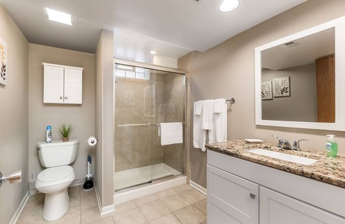 Leroy House | Saint John Indiana Rental