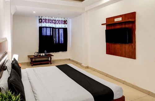 Aerocity Hotel | Hotel Galaxy Near IGI Airport