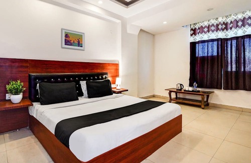 Aerocity Hotel | Hotel Galaxy Near IGI Airport