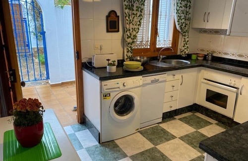 Garrucha House | Apartamento en Vera Playa, a 2 Minutos a pie de la Playa, Ideal Familias