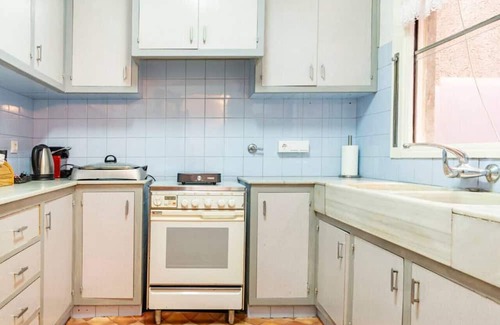 Figueres Apartment | Charming Vintage 2BR Catalan Duplex Figueres City