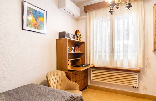 Figueres Apartment | Charming Vintage 2BR Catalan Duplex Figueres City