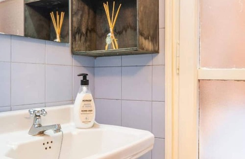 Figueres Apartment | Charming Vintage 2BR Catalan Duplex Figueres City