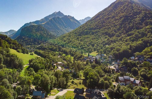 Saint-Colomban-des-Villards House | Serene Mountain Escape: Modern Apartments near Ski Lifts & National Parks