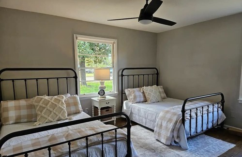 National Hills House | Azalea 4Bed Walk to Aug National