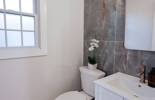 Bellport House | Bellport Luxury Pool Retreat w/3BR