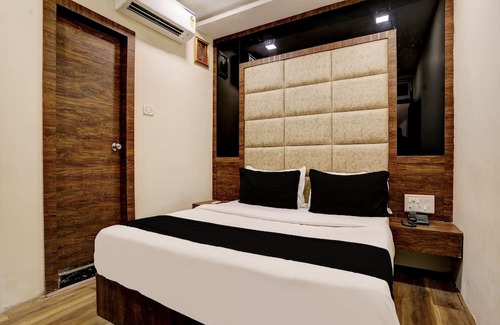 Malad East Hotel | OYO Flagship Hotel Ashirwad Inn