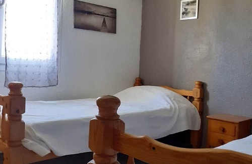 Canet-en-Roussillon Villa | Canet EN Roussillon, Villa Avec Terrasse/jardinet Résidence Privée "les Coraux"