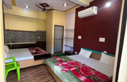 Rudraprayag Hotel | Goroomgo Girish Alay Homestay Uttarakhand