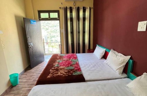 Rudraprayag Hotel | Goroomgo Girish Alay Homestay Uttarakhand