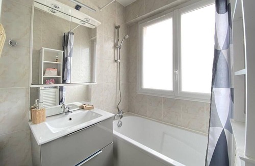 Clermont-Ferrand Apartment | Grand T3 Avec Garage Tout Confort Proche Michelin