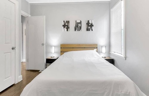 Detroit Apartment | Cozy Home Near Downtown Detroit