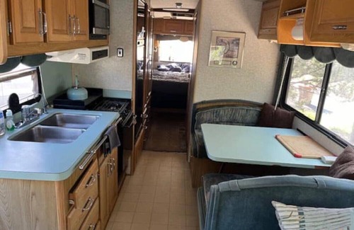 Canyon Lake House | Better than Glamping!