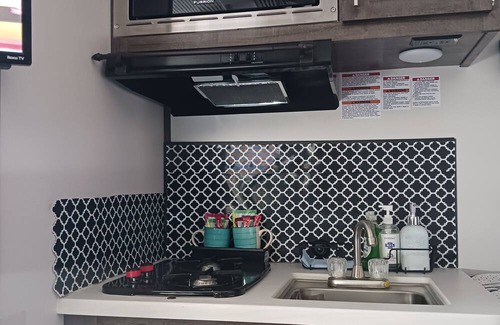 North Las Vegas House | Unique Retro Tiny Living on Wheels. Modern RV living in beautiful Las Vegas!