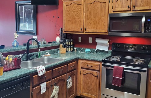 Horn Lake House | 3 BD Home Rental Near Walking Trail