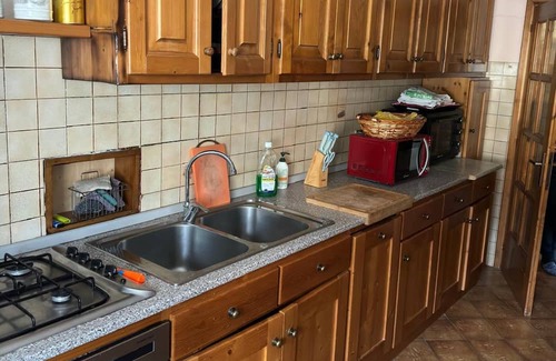 Valdisotto Apartment | Apartment 'Ampio Appartamento Vicino A Bormio' with Mountain View, Balcony and Wi-Fi