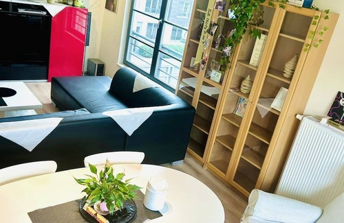 Brussels Apartment | Charming Apartment - 3 min. walk from Brussel-Midi Station