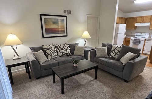 Troy Apartment | T-R-O-Y location! 2 bed 2 bath!