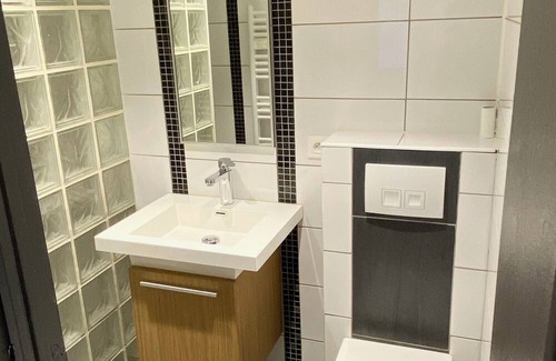 Saint-Pierre - Rene II - Bonsecours Apartment | Studio Moderne de 28m2 au Coeur de Nancy