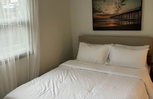 Wilkinsburg Condo | Modern 2bd apartment in Regent Square. Pet friendly!