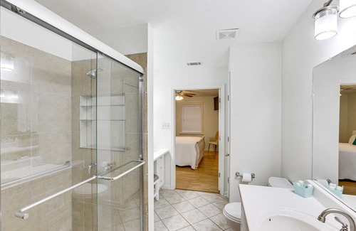 Albany House | Peaceful Albany Vacation Rental ~ 6 Mi to Downtown