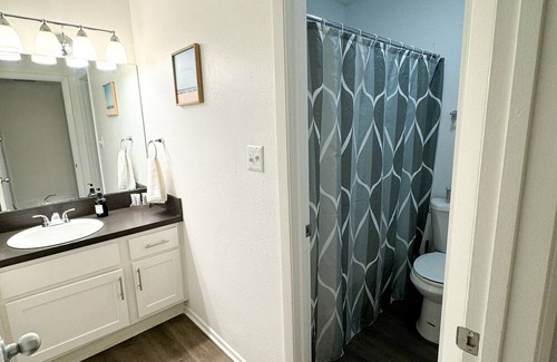 Bayshore Gardens Apartment | Newly Furnished 2/2 - Mins from IMG, Bradenton Beach, & Anna Maria Island!