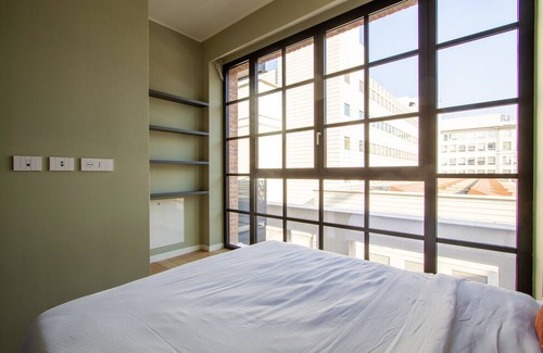 Washington Apartment | Urban Luxury: Bright two-room apartment in a new building