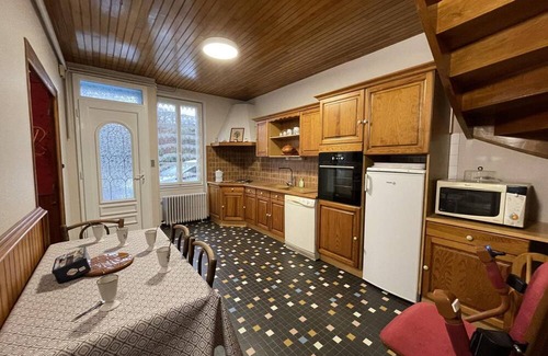 Ferrieres-sur-Sichon Cottage | Gite Ferrières-sur-Sichon, 3 bedrooms, 5 persons