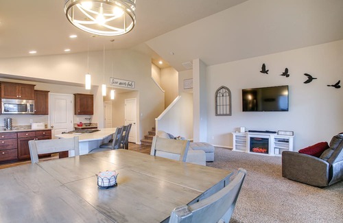 Liberty Lake House | Welcoming Liberty Lake Home ~ 18 Mi to Spokane!