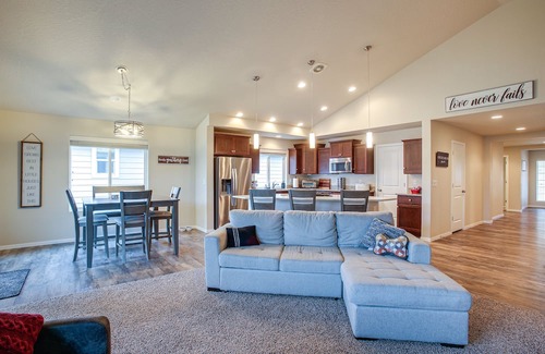Liberty Lake House | Welcoming Liberty Lake Home ~ 18 Mi to Spokane!