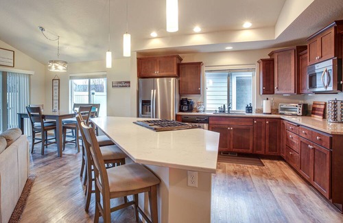 Liberty Lake House | Welcoming Liberty Lake Home ~ 18 Mi to Spokane!