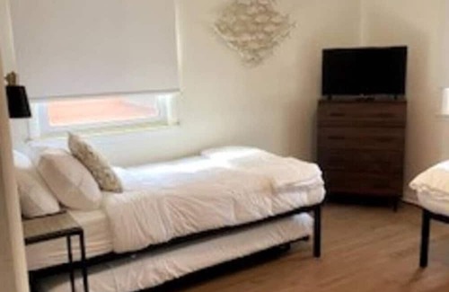 St. Clair Shores House | Newly renovated Nautical Mile Canal Retreat