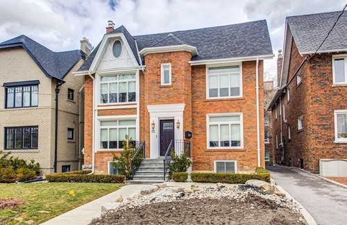 Midtown Toronto House | Luxurious Four Bedroom House in Forest Hill