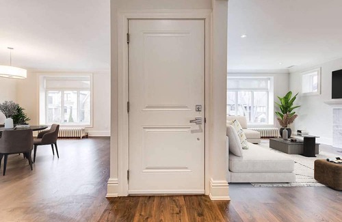 Midtown Toronto House | Luxurious Four Bedroom House in Forest Hill